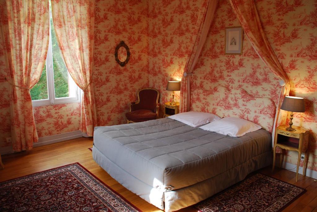 Le Moulin De Francueil Bed & Breakfast Room photo